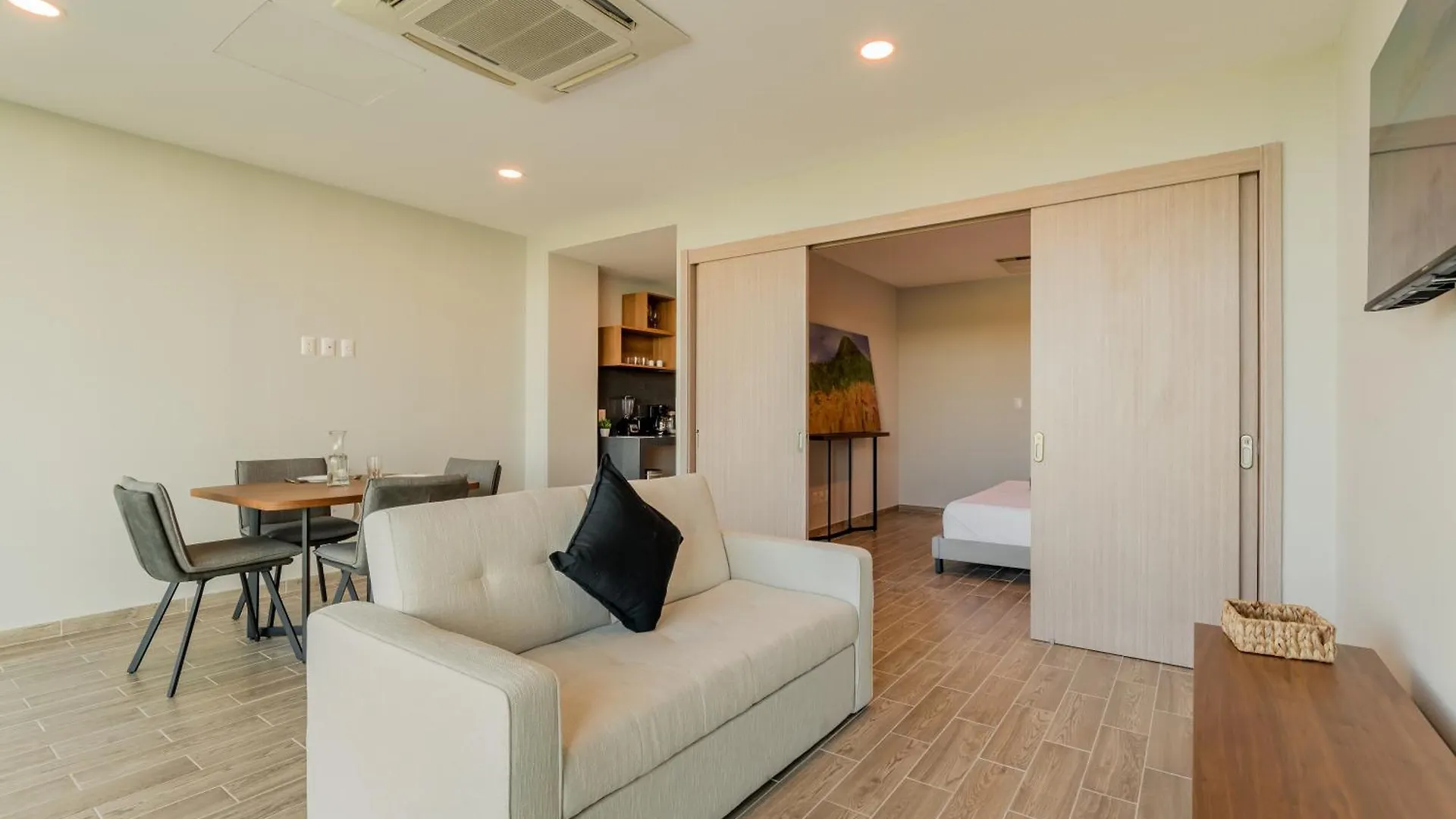 Ehden Vacation Suites Puerto Cancun Mexico